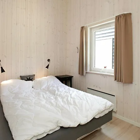 בית נופש 10 Person Holiday In Bl Vand *
