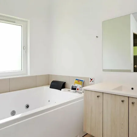 10 Person Holiday In Bl Vand בית נופש *